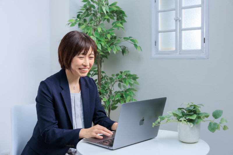 名古屋のホームページ制作（ライズワークス）会社概要 RISE works株式会社 代表取締役:橋本春美